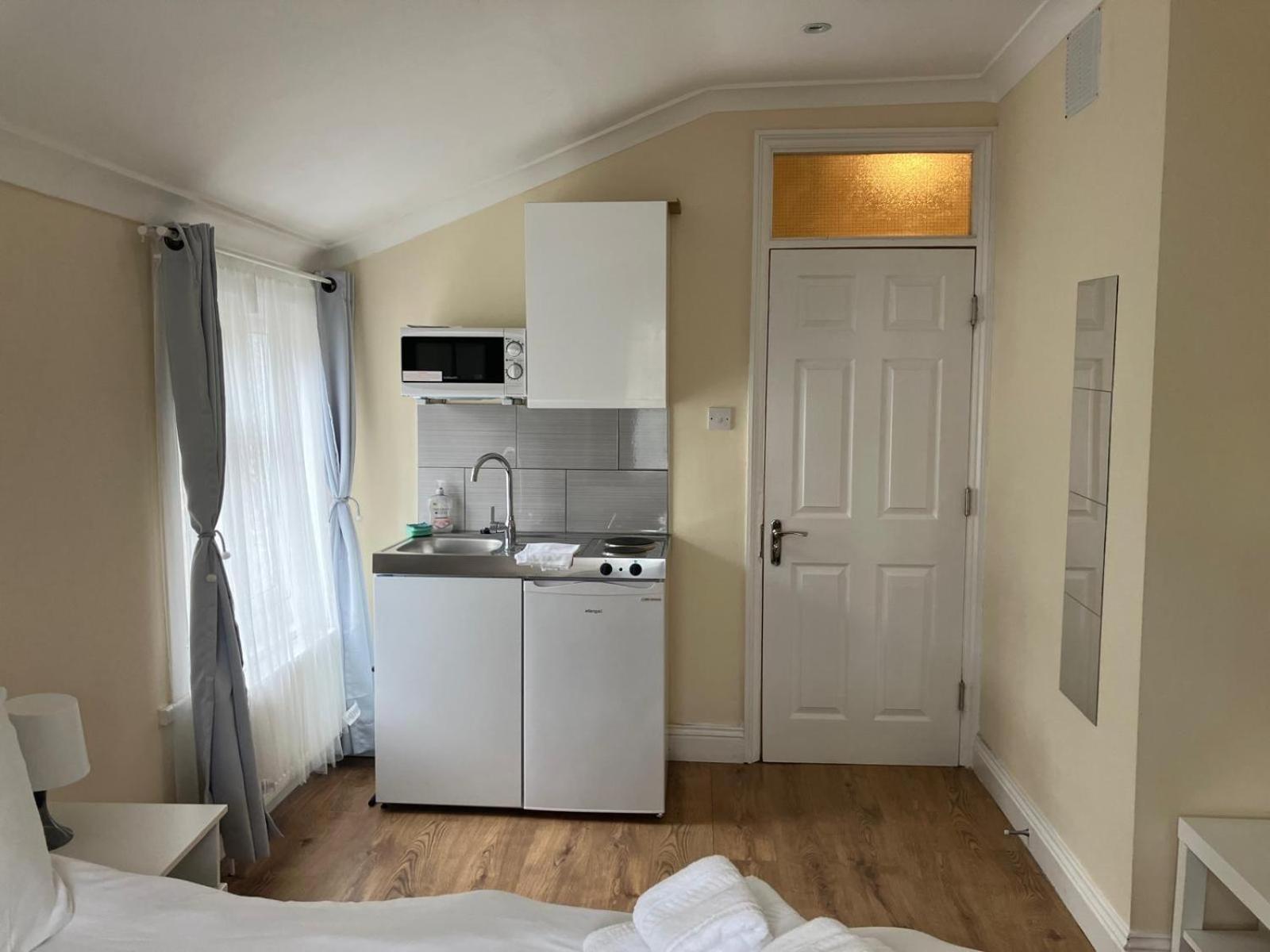Specious Studio Flats Londres Extérieur photo