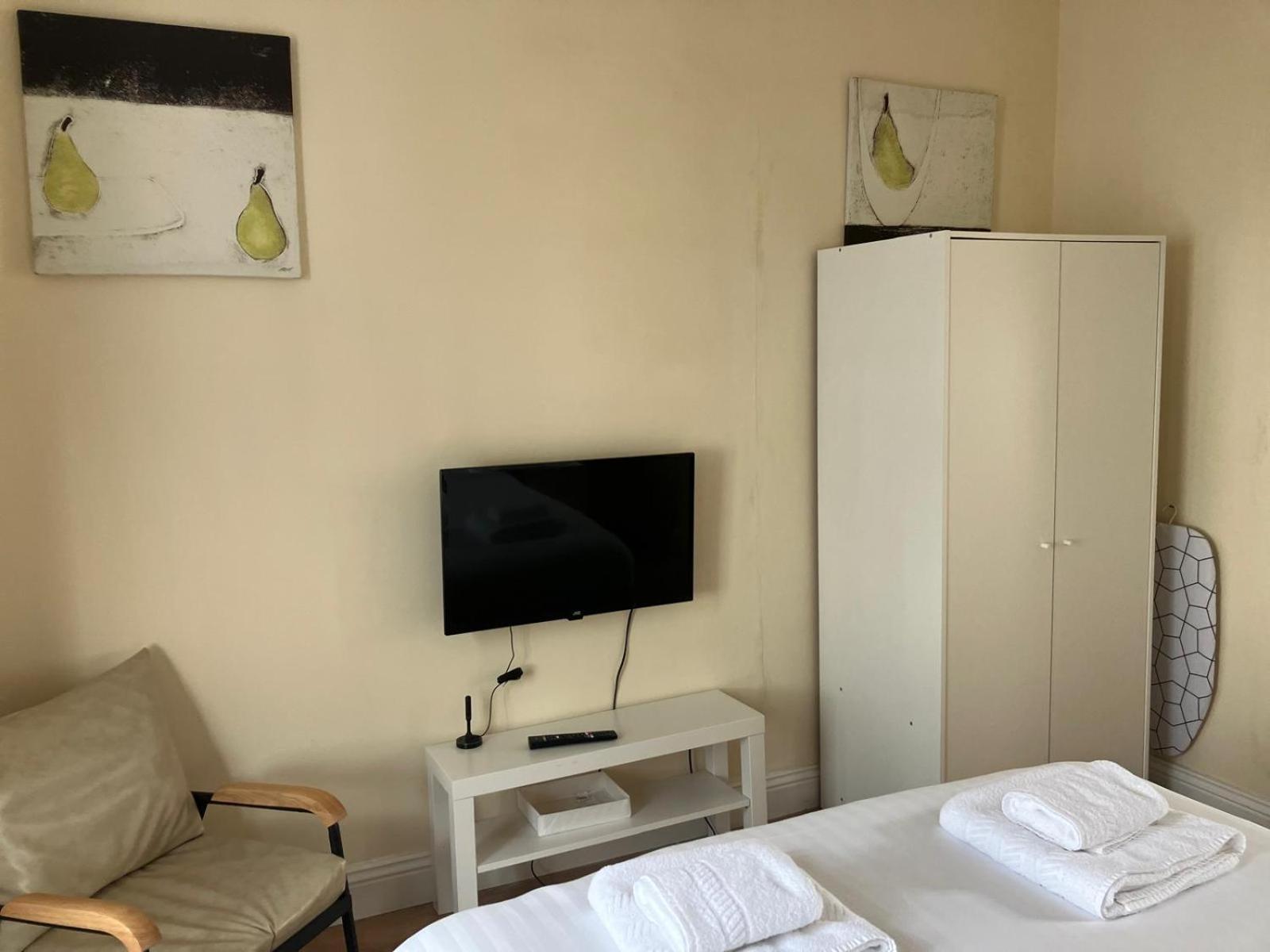 Specious Studio Flats Londres Extérieur photo